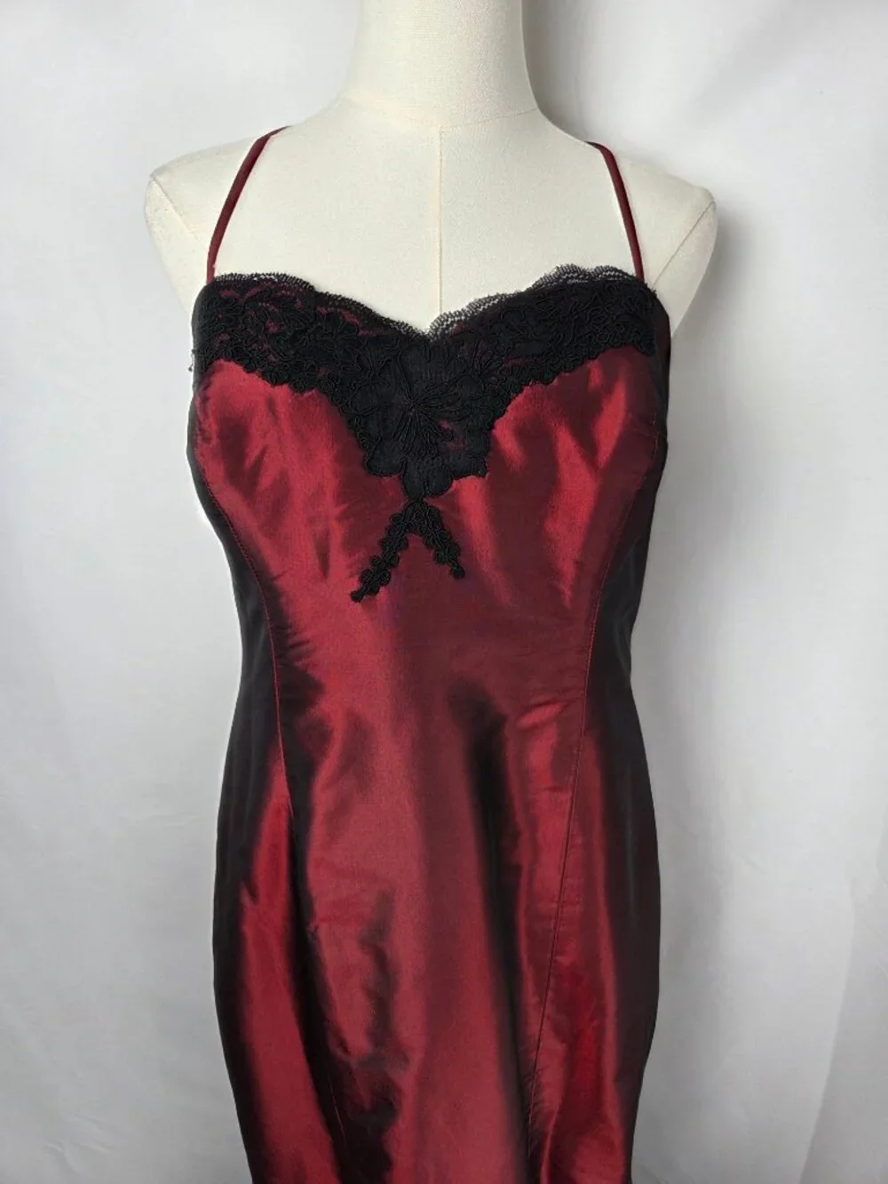 Rose Taft VTG Y2K Vamp Whimsigoth Silk Maxi Dress Burgundy Lace Appliqué Mermaid - Picture 3 of 14